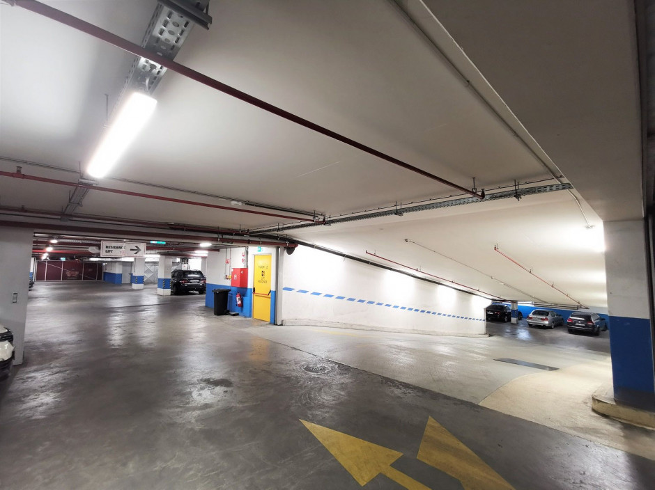 Parkolóvilágítás a New York Palace Hotelben